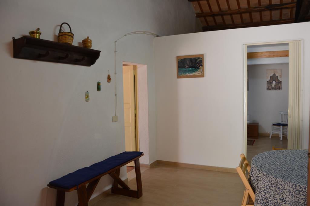 Вилла Casa Vacanze Scurati Кустоначи Номер фото