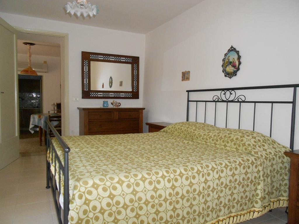 Вилла Casa Vacanze Scurati Кустоначи Номер фото